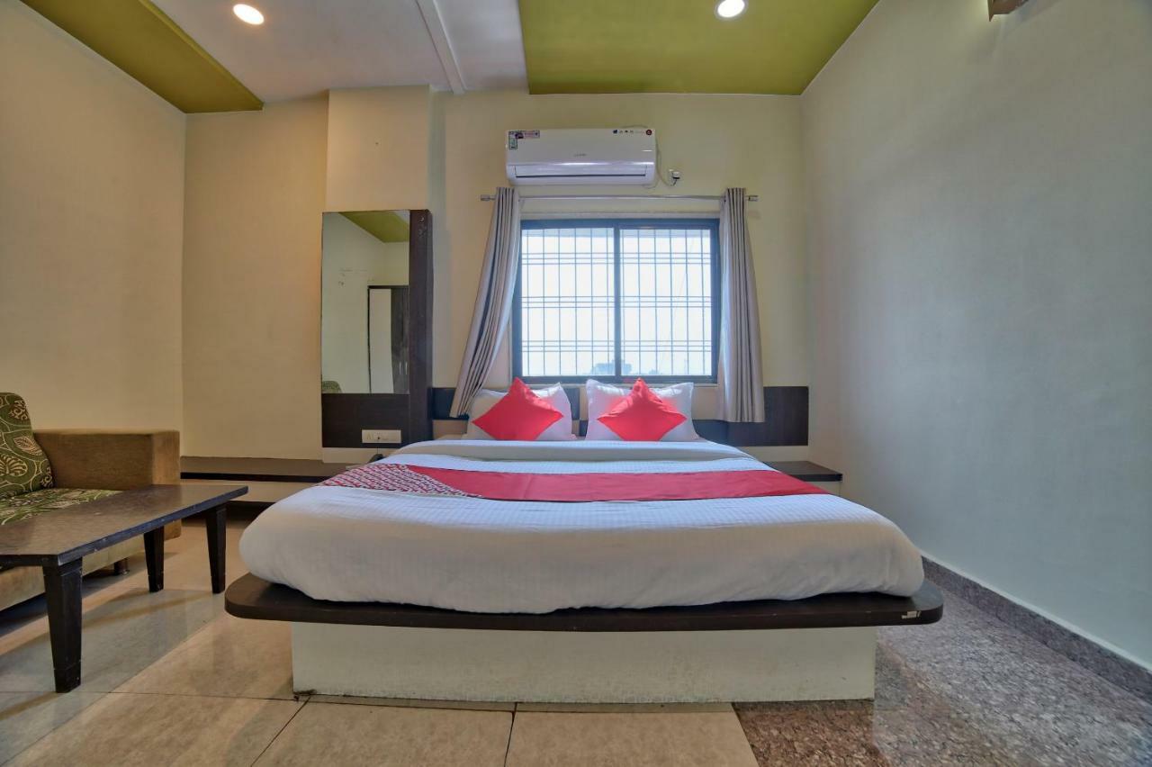 Oyo 35538 Hotel Risha Chandrapur Екстериор снимка