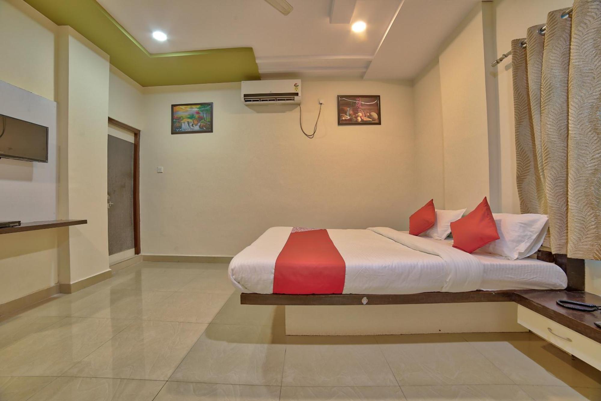 Oyo 35538 Hotel Risha Chandrapur Екстериор снимка